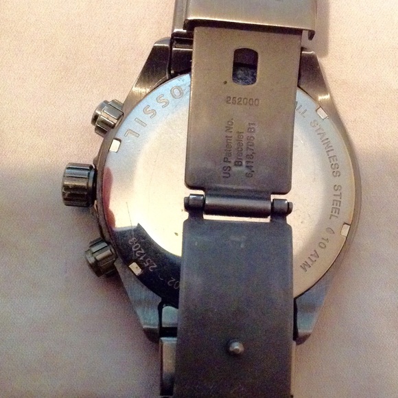 Fossil Watch - Picture 2 of 3